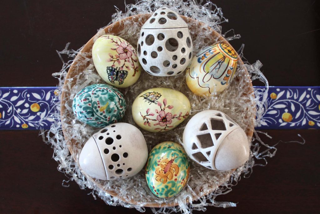 Uova in ceramica artigianale e idee regalo per Pasqua Liberati